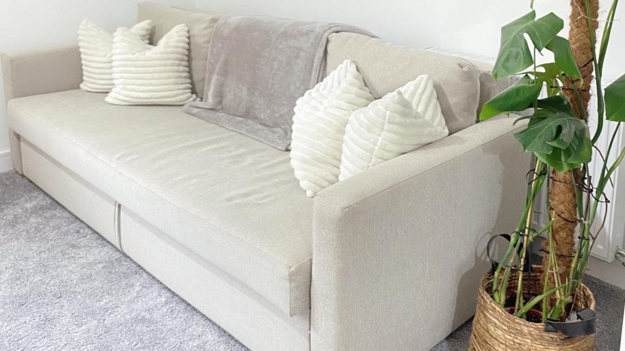 Entire Home: Bicester Village 10Min Walk Bagian luar foto