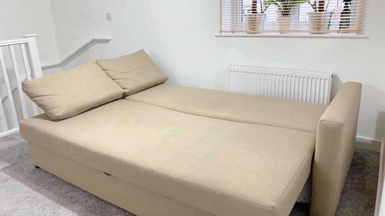 Entire Home: Bicester Village 10Min Walk Bagian luar foto